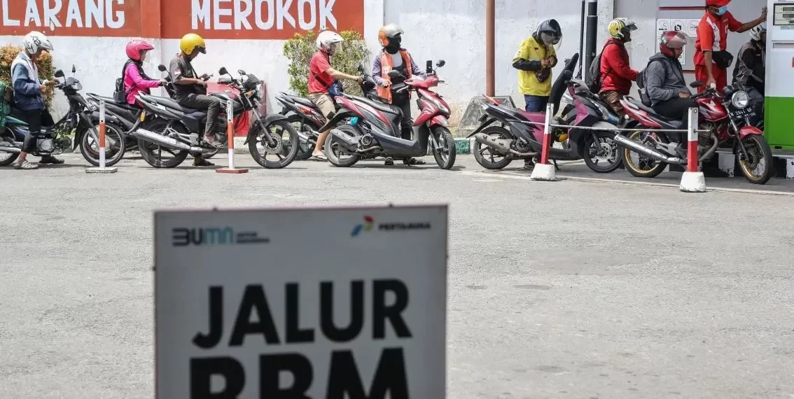 Ekonom prediksi ada penyesuaian subsidi BBM dampak konflik Iran-Israel