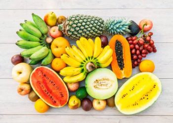 5 Buah Berikut Ini Bisa Dijadikan Masker Alami untuk Mencerahkan Wajah