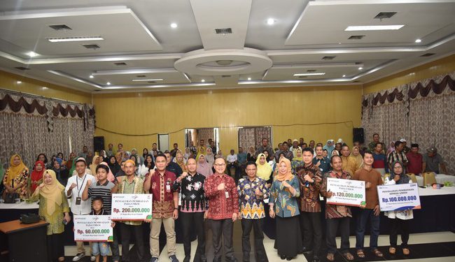 Dukung Kemajuan Perekonomian di Inhu, BRK Syariah Salurkan Rp 380 jt Kepada Pelaku UMKM