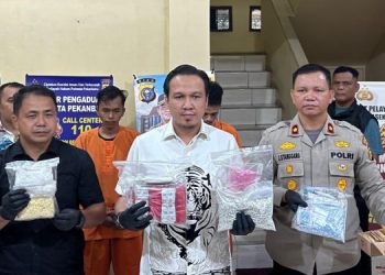 Dua Pengedar Narkotika Jaringan Internasional Ditangkap di Pekanbaru