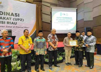 Mitra Pendukung Payroll System, BRK Syariah Terima Penghargaan dair Baznas Riau