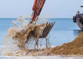 Sekali Angkut 10 Ribu Meter Kubik, 2 Kapal Singapura Tertangkap Curi Pasir Laut Indonesia di Perairan Batam