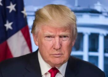 Trump Siap Terapkan Tarif 100% untuk Impor dari China, Guncang Pasar Global