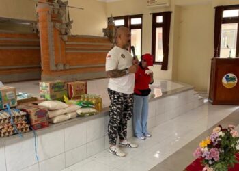 Berbagi Kasih di Panti Jompo Tresna Werdha Wana Seraya — Setya Kita Pancasila Bali