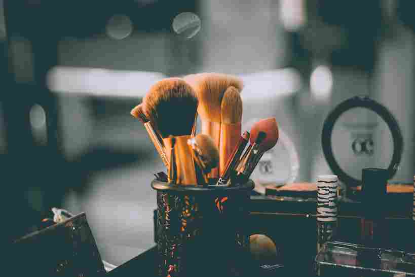 Bukan Salah Produk, Ini Cara Makeup yang Bikin Wajah Kurang Segar