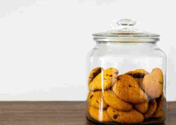 Jangan Dibuang! Ini Tips Kreatif Memanfaatkan Toples Lama agar Lebaran Tetap Estetik dan Hemat